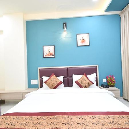 The Sky Imperial- Hotel Gopal Darshan นาถดวารา ภายนอก รูปภาพ