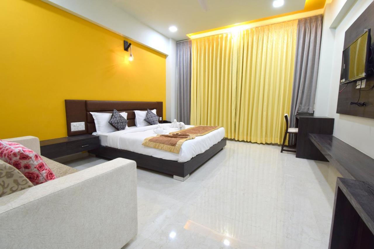 The Sky Imperial- Hotel Gopal Darshan นาถดวารา ภายนอก รูปภาพ