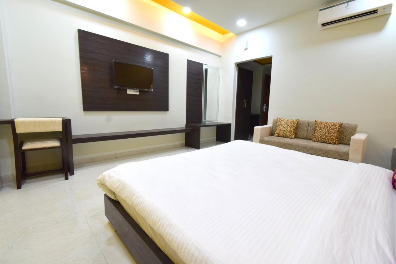 The Sky Imperial- Hotel Gopal Darshan นาถดวารา ภายนอก รูปภาพ