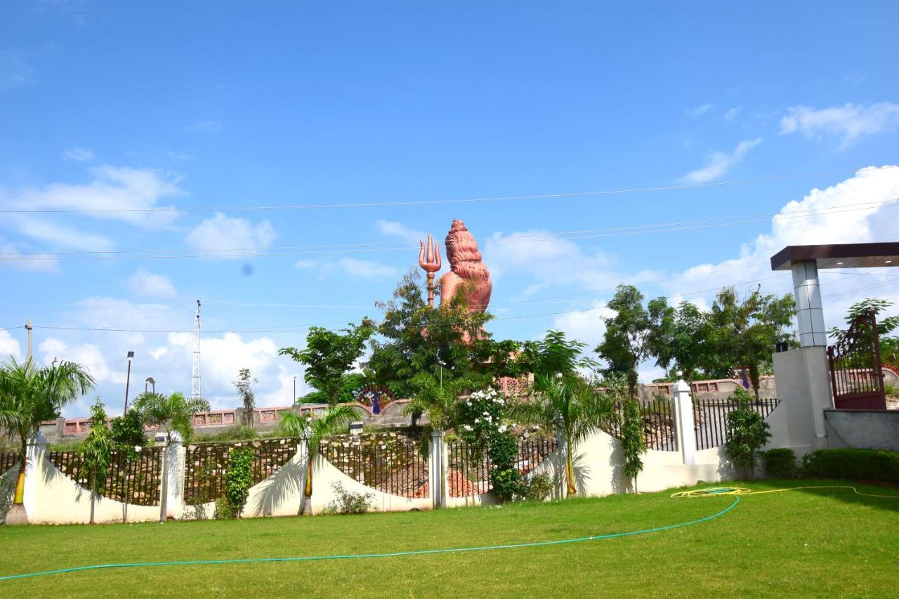 The Sky Imperial- Hotel Gopal Darshan นาถดวารา ภายนอก รูปภาพ