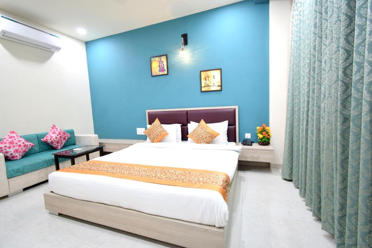 The Sky Imperial- Hotel Gopal Darshan นาถดวารา ภายนอก รูปภาพ