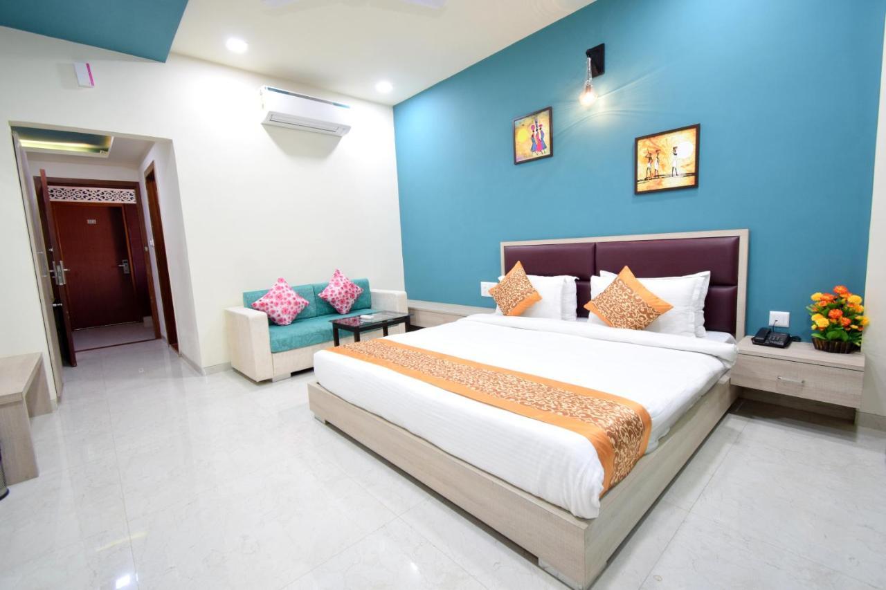 The Sky Imperial- Hotel Gopal Darshan นาถดวารา ภายนอก รูปภาพ